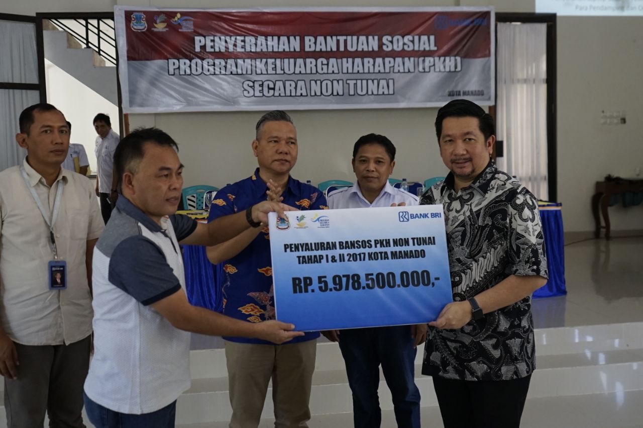 Pemkot Manado Salurkan Bantuan PKH Tahap I dari Kemensos RI