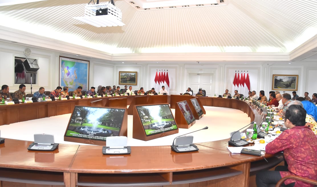 Walikota Hadiri Rapat Terbatas bersama Presiden Di Istana