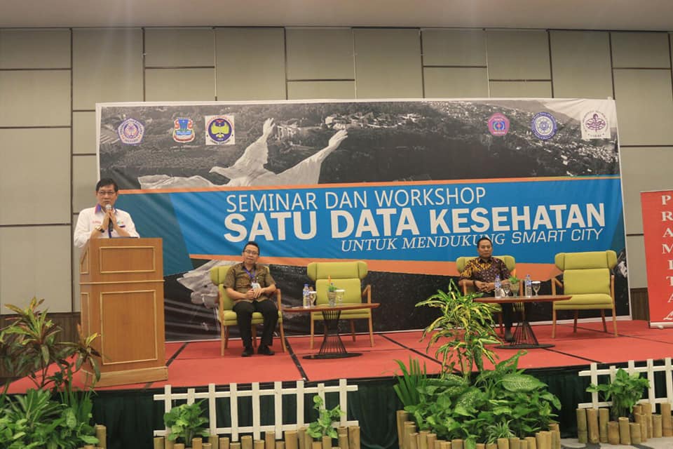 Walikota Vicky Lumentut Buka Seminar dan Workshop Satu Data Kesehatan