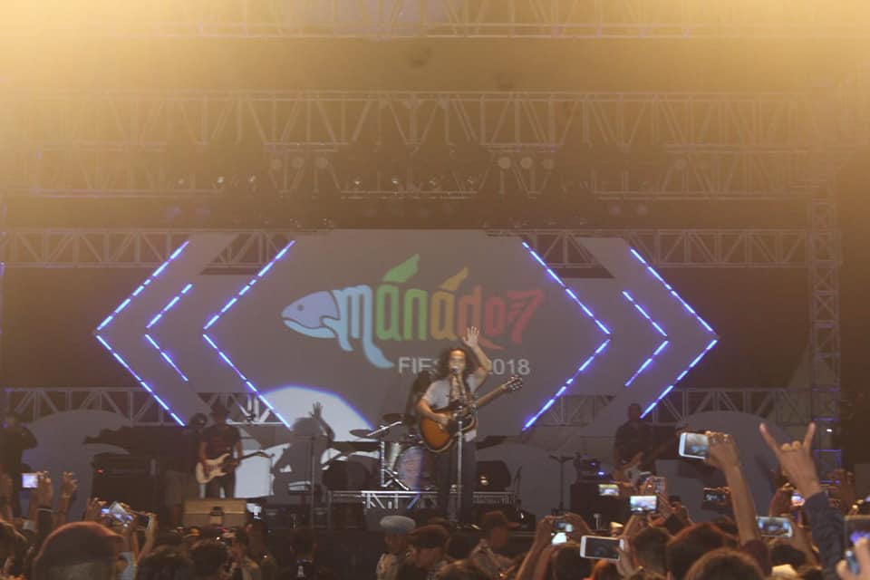 Funtastic Festival Manado Fiesta 2018, Kaka Slank Apresiasi Upaya Pemkot Manado Kurangi Sampah Plastik