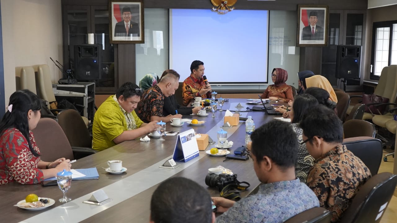 Pemkot Berinovasi Dalam Pelayanan Publik, Menjajaki Kelurahan Cerdas di Kota Manado