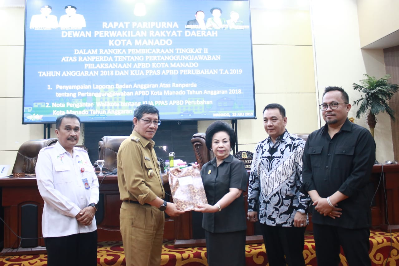 Walikota Hadiri Rapat Paripurna DPRD Kota Manado