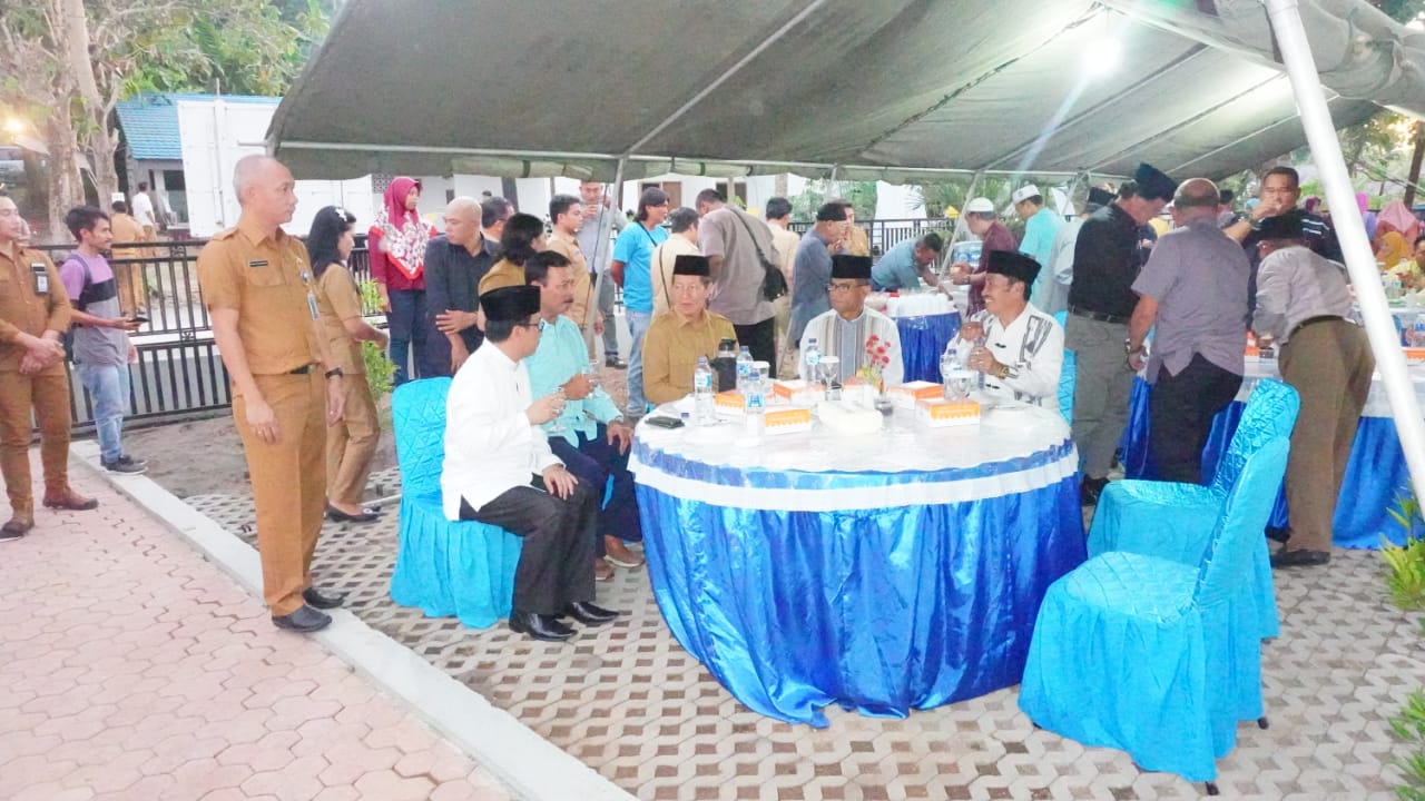 Hari Kedua Safari Ramadhan, Walikota Buka Puasa Bersama di Mesjid Amirul Bahri Kairagi