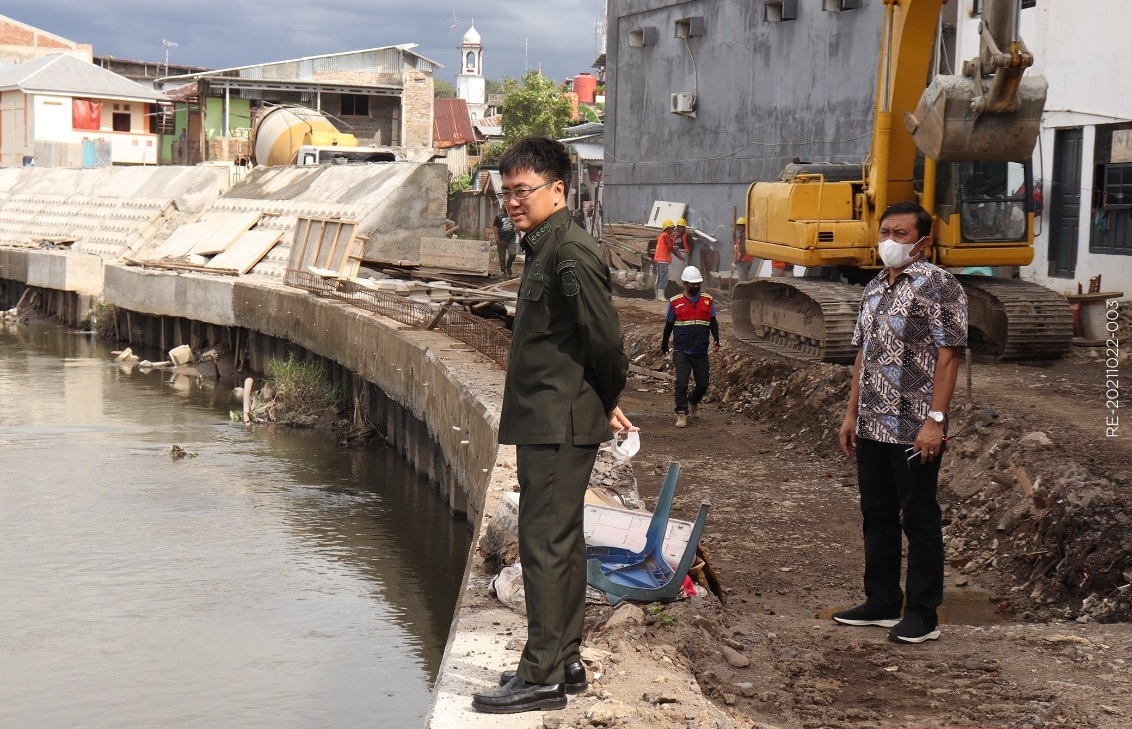 Walikota Lakukan Kunjungan Lapangan Ke Beberapa Tempat Untuk Menelusuri Kondisi Sungai