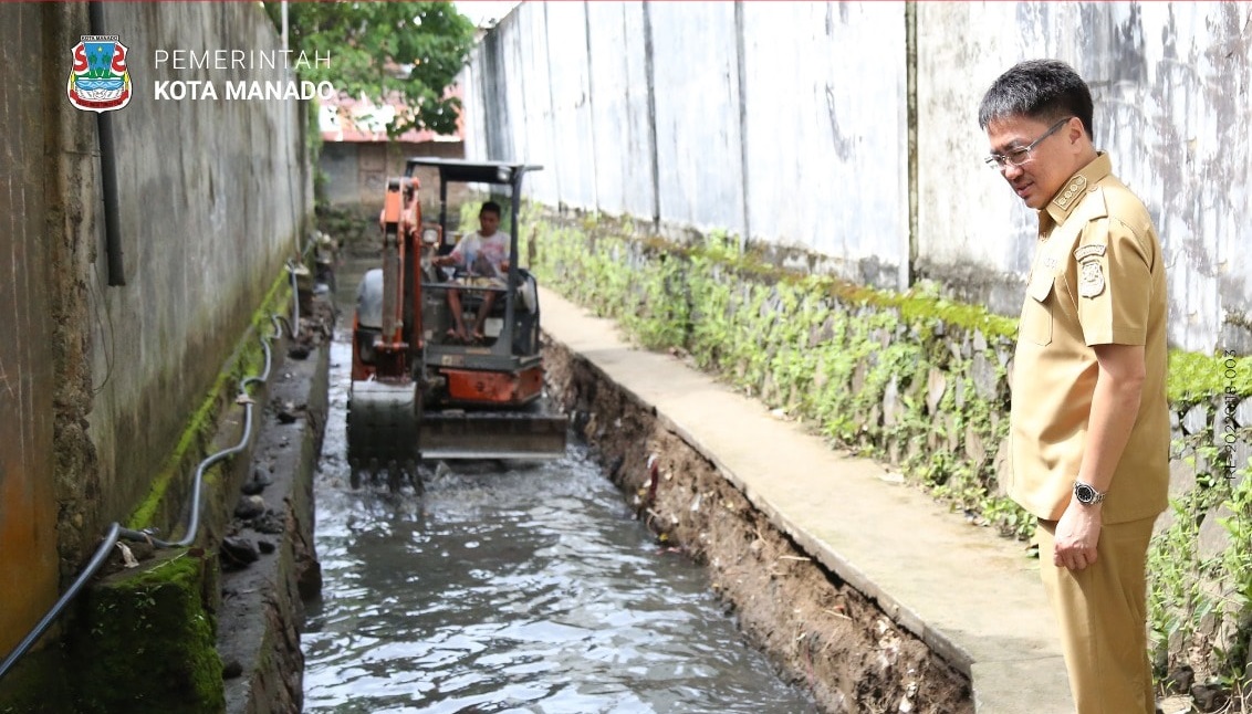 Walikota Turun Lapangan ke Beberapa Lokasi di Kota Manado Dengan Agenda Berbeda-Beda