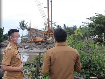 Walikota Turun Lapangan Meninjau Beberapa Anak Sungai di Perkamil