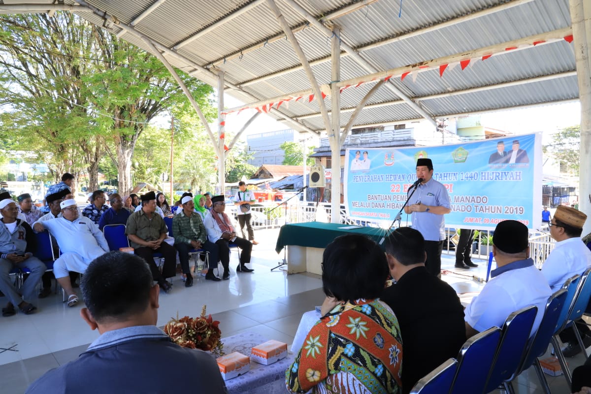 Penyerahan Hewan Qurban Kepada 22 Masjid Se-Kota Manado Dalam Rangka Perayaan Hari Raya Idul Adha