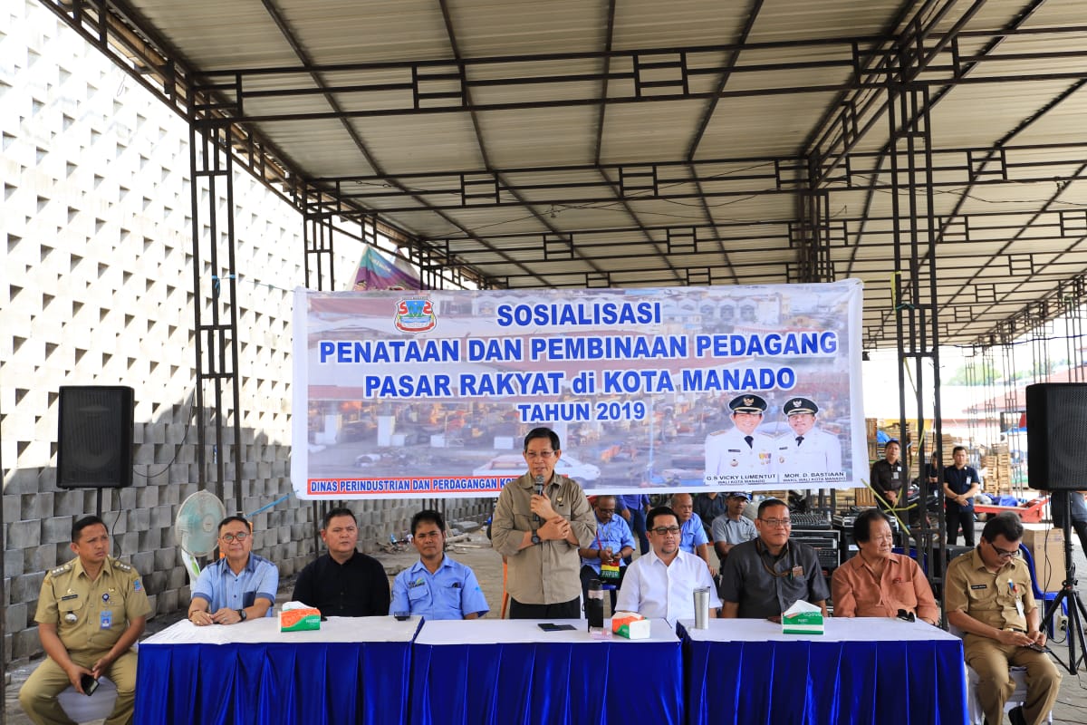 Pemkot Gelar Sosialisasi Penataan dan Pembinaan Pedagang Pasar Rakyat di Kota Manado