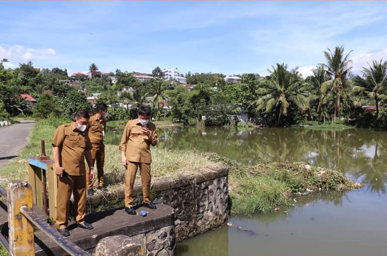 Walikota Manado Lakukan Kunjungan Lapangan ke Waduk Permai di Kecamatan Wenang