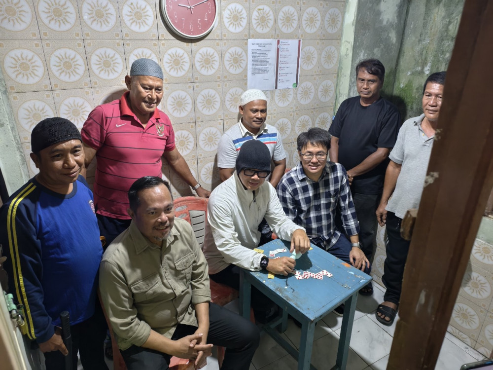 Wali Kota Manado bersama Wakil Wali Kota Manado mendampingi kunjungan kerja Wakil Menteri Dalam Negeri Republik Indonesia dalam rangka monitoring dan pengaktifan kembali Siskamling di Kota Manado
