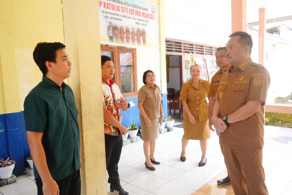 Pastikan Kualitas Layanan Publik, Wawali Manado Tinjau Infrastruktur Jalan dan Fasilitas Pendidikan di Tuminting