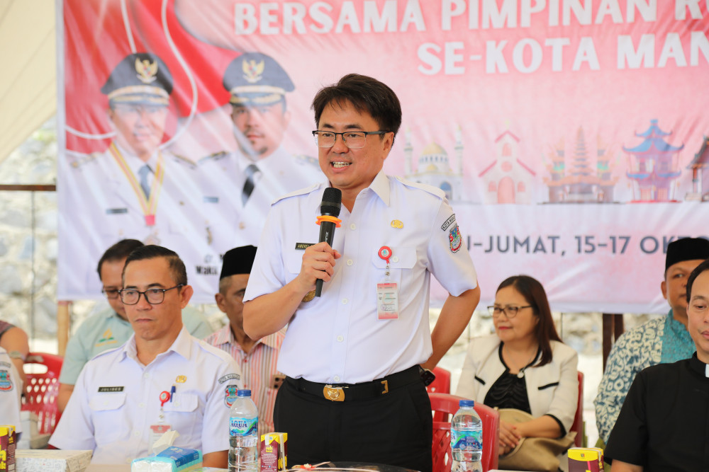 Wali Kota Manado Tekankan Pancasila dan Jemaat sebagai Masyarakat dalam Tatap Muka Triwulan III Pimpinan Rumah Ibadah