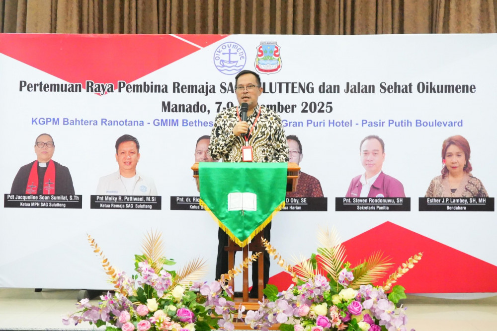 Wakil Walikota Manado Ingatkan Pembina Remaja Waspadai Dunia Digital di Pertemuan Raya SAG Sulutteng 2025